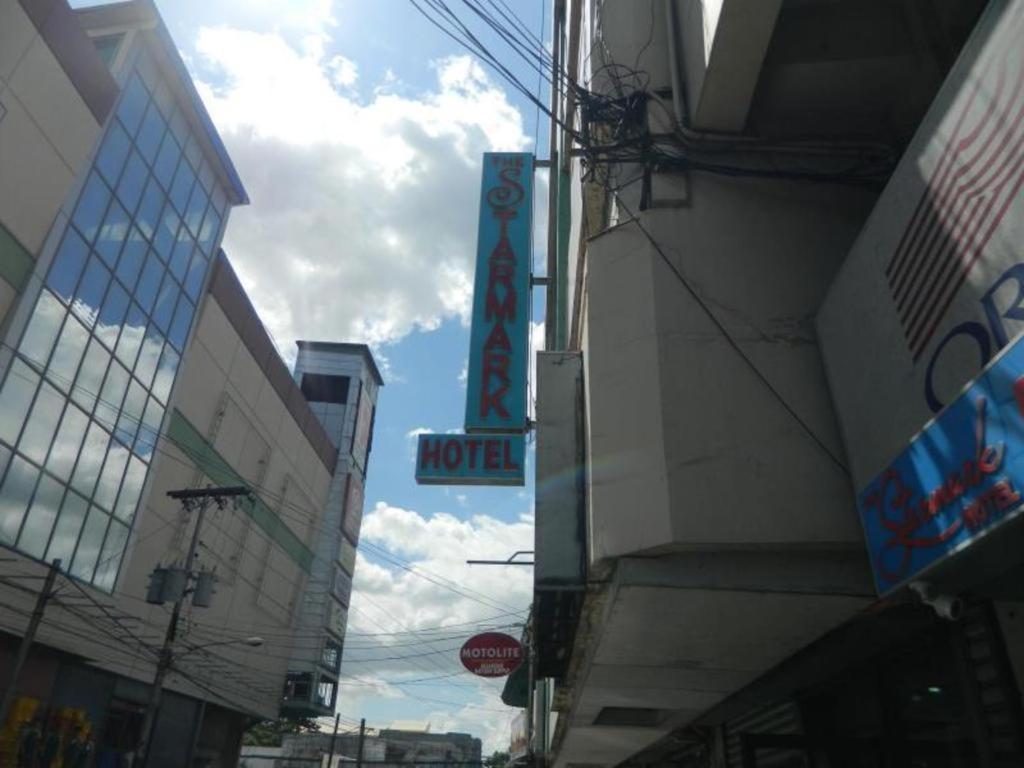 โรงแรมสตาร์มาร์ค นากา ภายนอก รูปภาพ